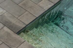 Liner de piscine sur mesure à Gleizé : Rénovez votre bassin avec Vica Piscines
